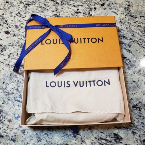 🎁 NEW Louis Vuitton Mini Pochette in Damier Ebene Made in France 🇫🇷 - Picture 12 of 12